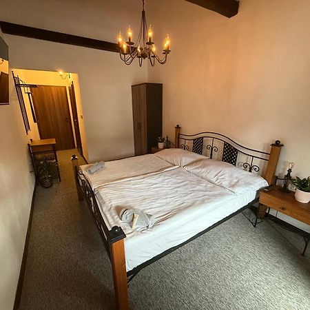 Hotel Plzensky Dvur Frýdek-Místek Extérieur photo